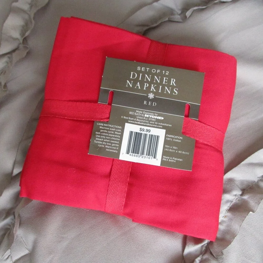 NWT 100% cotton dinner napkin set